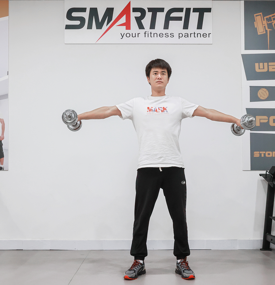 Dumbbell Set In Case DBC103