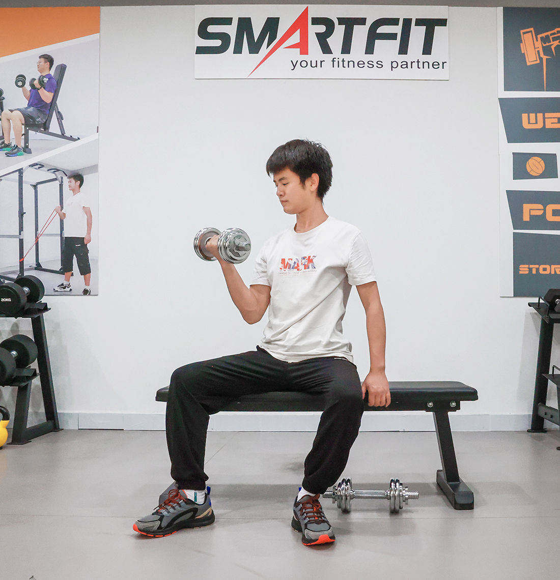 Dumbbell Set In Case DBC103