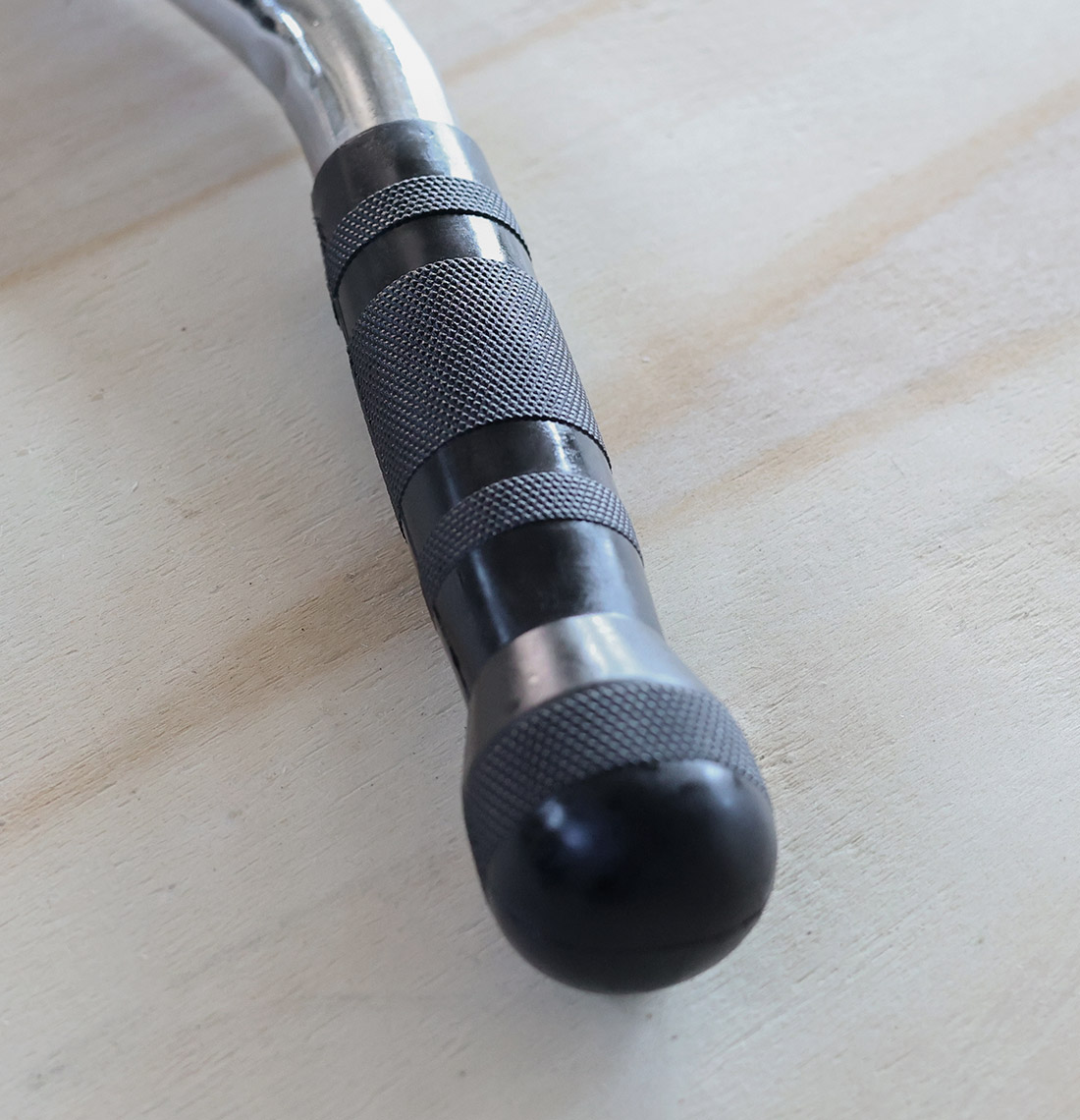 Lat Bar 38" RA109